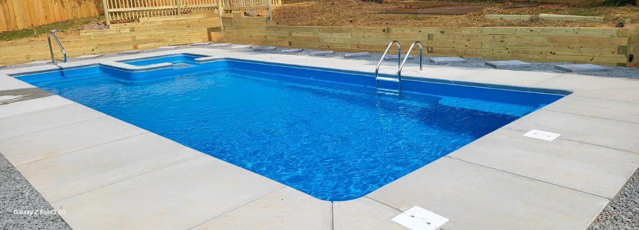 Rare Find! Private Heated Pool & Spa - Entire Home Near Atl City Center Atlanta Exterior foto